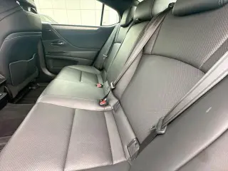 Lexus ES 350 2019 F SPORT 4dr Sedán