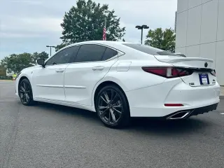 Lexus ES 350 2019 F SPORT 4dr Sedán