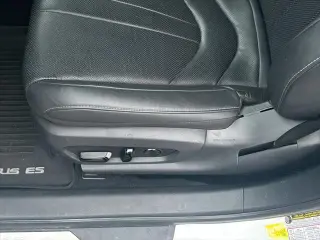 Lexus ES 350 2019 F SPORT 4dr Sedán