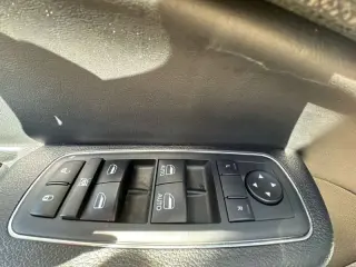 Chrysler 300 2019
