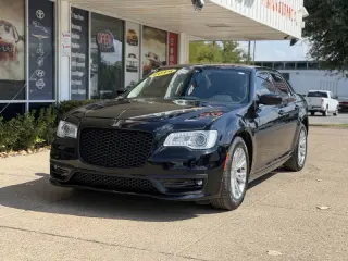 Chrysler 300 2019