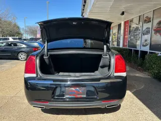 Chrysler 300 2019