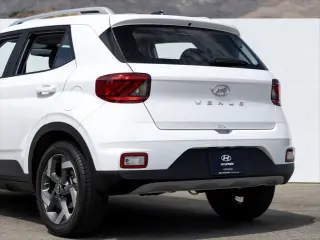 Hyundai VENUE 2025 SEL 4dr Crossover