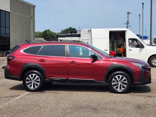 Subaru Outback 2025