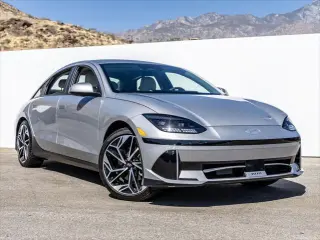Hyundai IONIQ 6 2023 SEL 4dr Sedán
