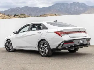 Hyundai ELANTRA 2025 SEL Convenience 4dr Sedán