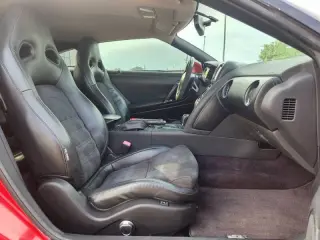 Nissan GT-R 2012