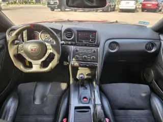 Nissan GT-R 2012
