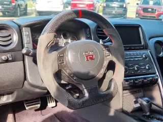 Nissan GT-R 2012
