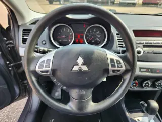 Mitsubishi Lancer 2011