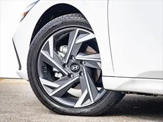 Hyundai ELANTRA Hybrid 2026 Limited 4dr Sedán