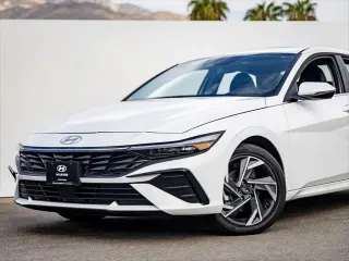 Hyundai ELANTRA Hybrid 2026 Limited 4dr Sedán