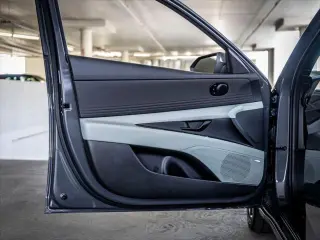 Hyundai ELANTRA Híbrido 2025 Limited 4dr Sedán