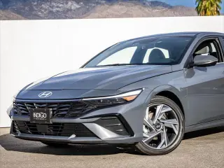 Hyundai ELANTRA Híbrido 2025 Limited 4dr Sedán