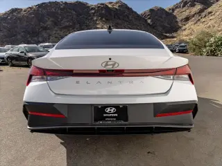Hyundai ELANTRA 2024 SEL 4dr Sedán