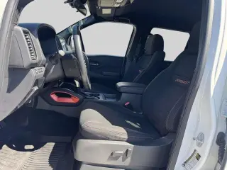 Nissan Frontier 2023 4x4 PRO-4X 4dr Crew Cab 5 ft. SB
