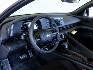 Hyundai ELANTRA 2025 SEL Sport 4dr Sedán