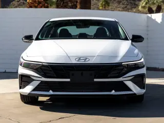 Hyundai ELANTRA 2025 SEL Sport 4dr Sedán