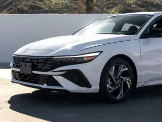Hyundai ELANTRA 2025 SEL Sport 4dr Sedán