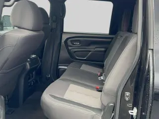 Nissan Titan 2024 4x2 SV 4dr Crew Cab 5.6 ft. SB