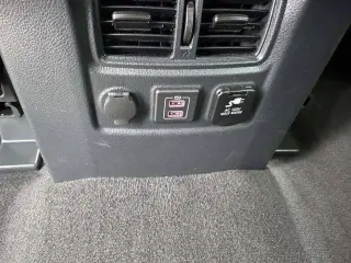 Nissan Titan 2024 4x2 SV 4dr Crew Cab 5.6 ft. SB
