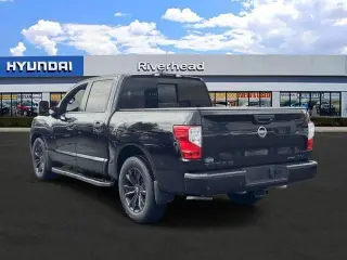 Nissan Titan 2024 4x2 SV 4dr Crew Cab 5.6 ft. SB