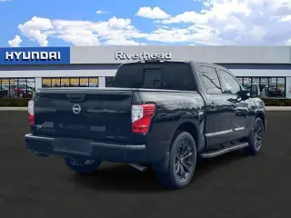 Nissan Titan 2024 4x2 SV 4dr Crew Cab 5.6 ft. SB