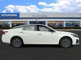 Nissan Altima 2025 AWD 2.5 SV 4dr Sedán