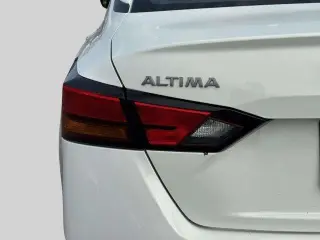 Nissan Altima 2025 AWD 2.5 SV 4dr Sedán