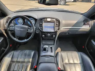 Chrysler 300 2013