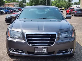 Chrysler 300 2013