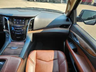 Cadillac Escalade 2018