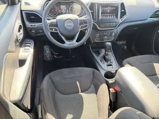 Jeep Cherokee 2021 Latitude 4 SUV