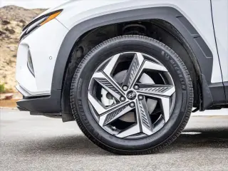 Hyundai TUCSON Híbrido 2023 AWD Limited 4dr SUV