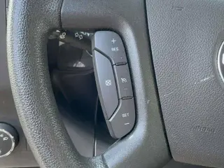 Furgón de carga GMC Savana 2024 2500 3 puertas