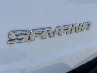 Furgón de carga GMC Savana 2024 2500 3 puertas