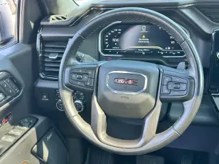 GMC Sierra 1500 2023 4x4 AT4 4dr Crew Cab 5.8 ft. SB