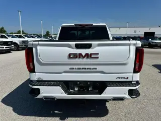 GMC Sierra 1500 2023 4x4 AT4 4dr Crew Cab 5.8 ft. SB