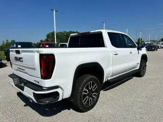 GMC Sierra 1500 2023 4x4 AT4 4dr Crew Cab 5.8 ft. SB