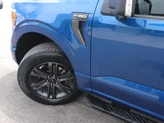 Ford F-150 2023 4x2 XLT 4dr SuperCrew 5.5 ft. SB