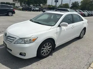 Toyota Camry 2011 XLE 4dr Sedán 6A