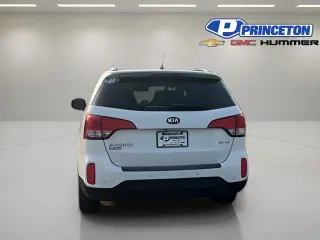 Kia Sorento 2015 EX 4 SUV (V6)
