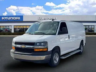 Chevrolet Express 2024 2500 furgón de carga de 3 puertas