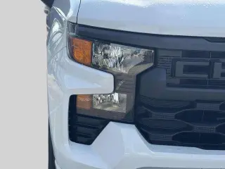 Chevrolet Silverado 1500 2023 4x4 Custom 4dr Crew Cab 5.8 ft. SB