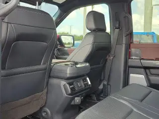 Ford F-150 2022 4x4 Lariat 4dr SuperCrew 5.5 ft. SB