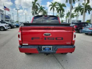 Ford F-150 2022 4x4 Lariat 4dr SuperCrew 5.5 ft. SB