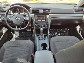 Volkswagen Passat 2016 1.8T R-Line 4dr Sedán
