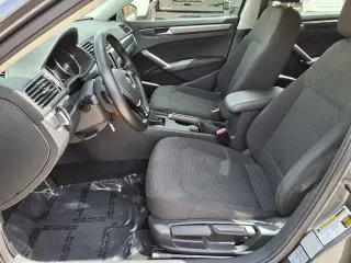 Volkswagen Passat 2016 1.8T R-Line 4dr Sedán