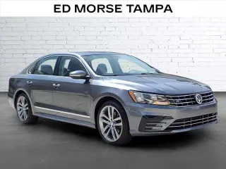 Volkswagen Passat 2016 1.8T R-Line 4dr Sedán