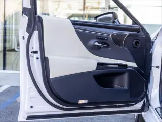 Lexus ES 350 2022 Lujo 4 puertas Sedán